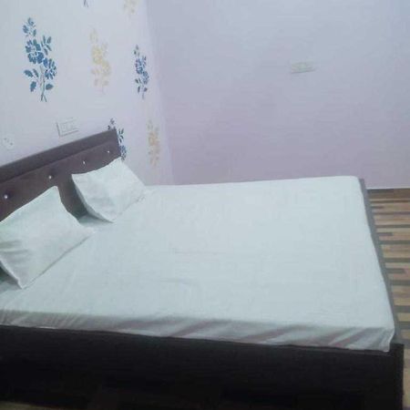 Hotel O The Village Hotel Panchli Exteriér fotografie